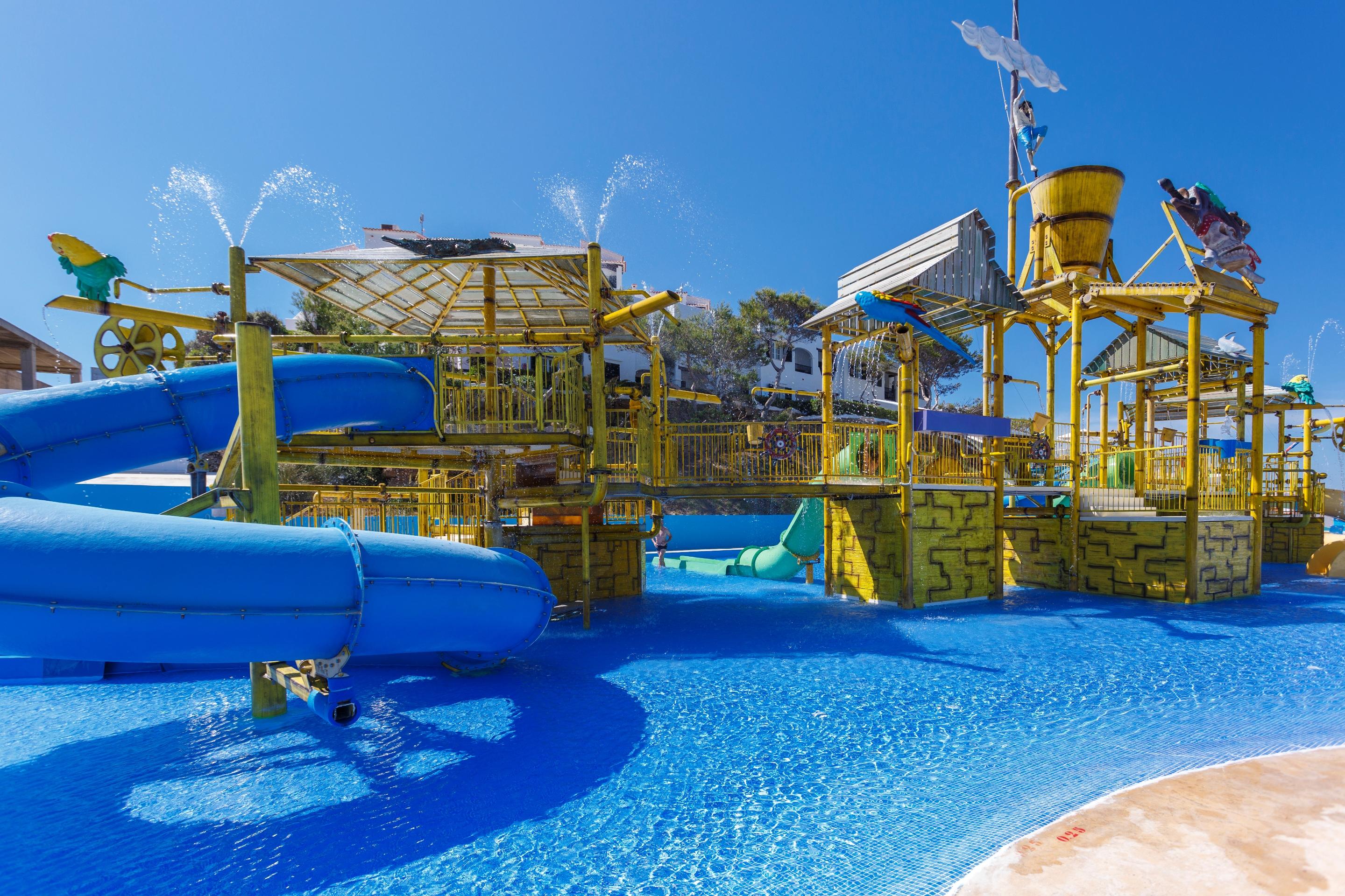 Fergus Club Carema Splash Playas De Fornells Facilities photo