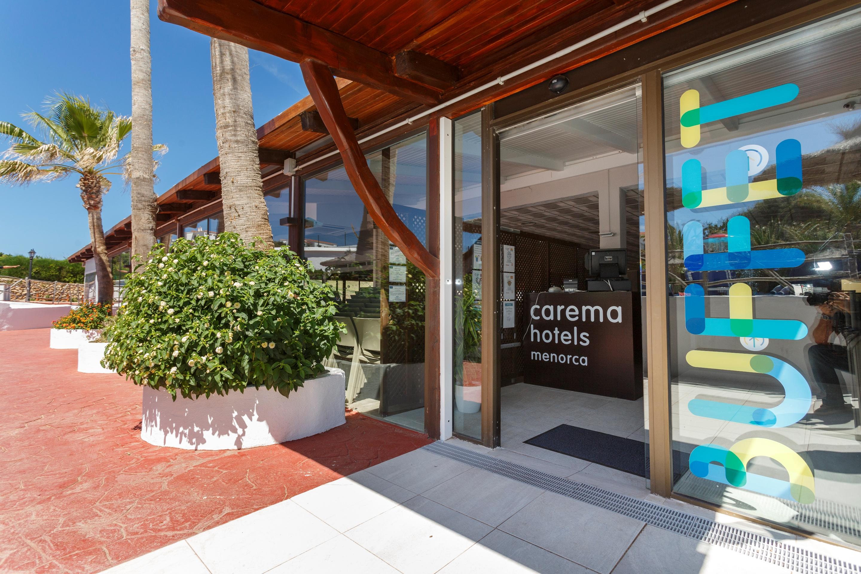 Fergus Club Carema Splash Playas De Fornells Restaurant photo