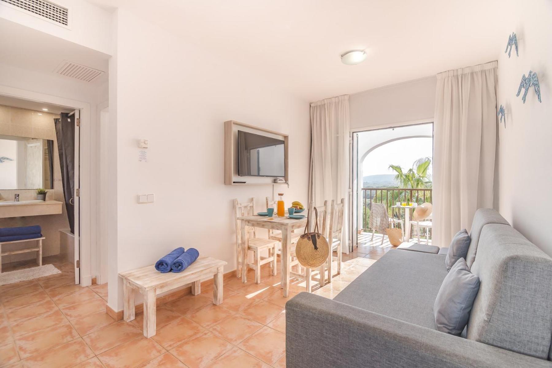 Fergus Club Carema Splash Playas De Fornells Exterior photo